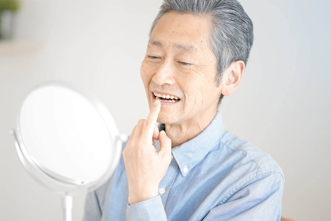 シニア｜大宮駅から徒歩6分の歯医者、大宮いしはた歯科